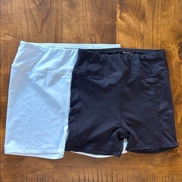 Tommy Bahama Pants - Tommy Bahama Golf Shorts Bundle S Black & White | Stretch Spandex Activewear